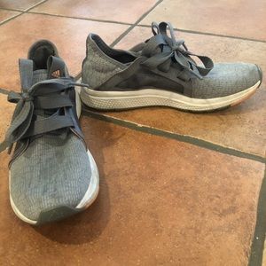 Women’s Adidas Tennis shoes